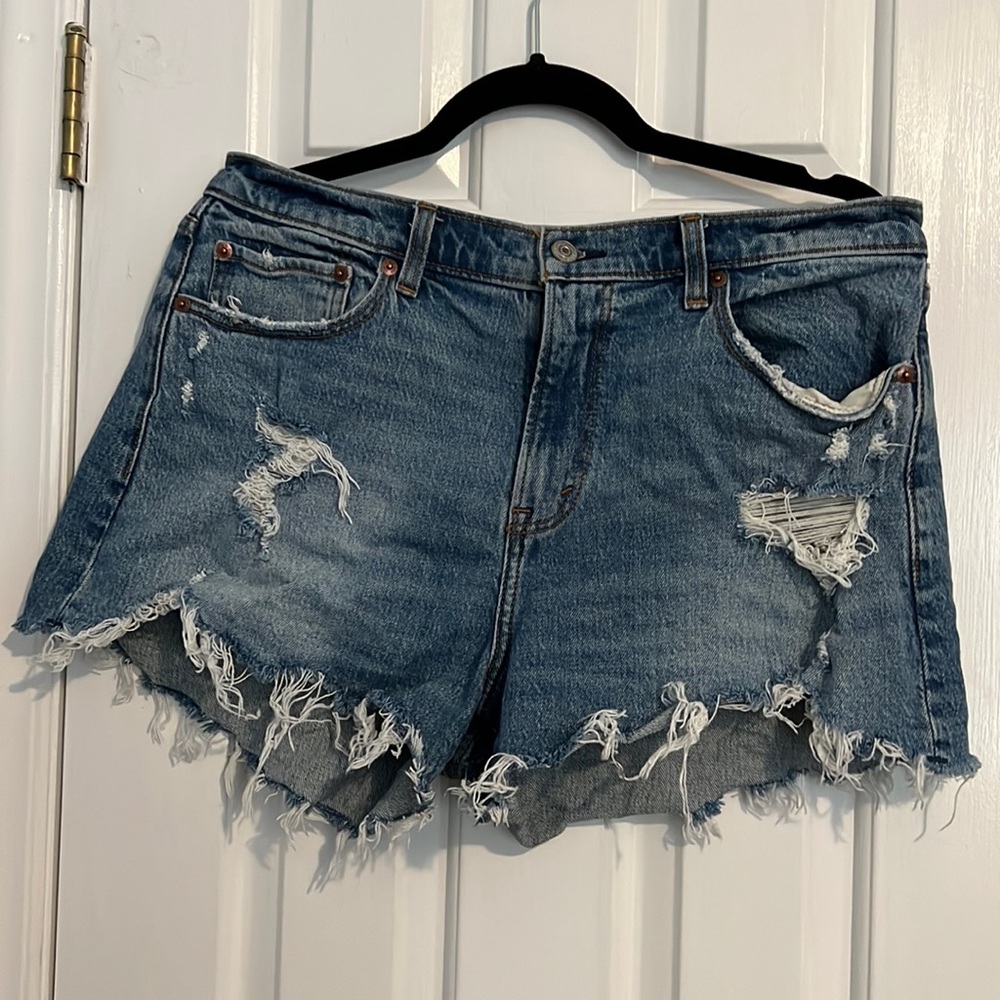 Abercrombie and Fitch Curve Live Jean Shorts